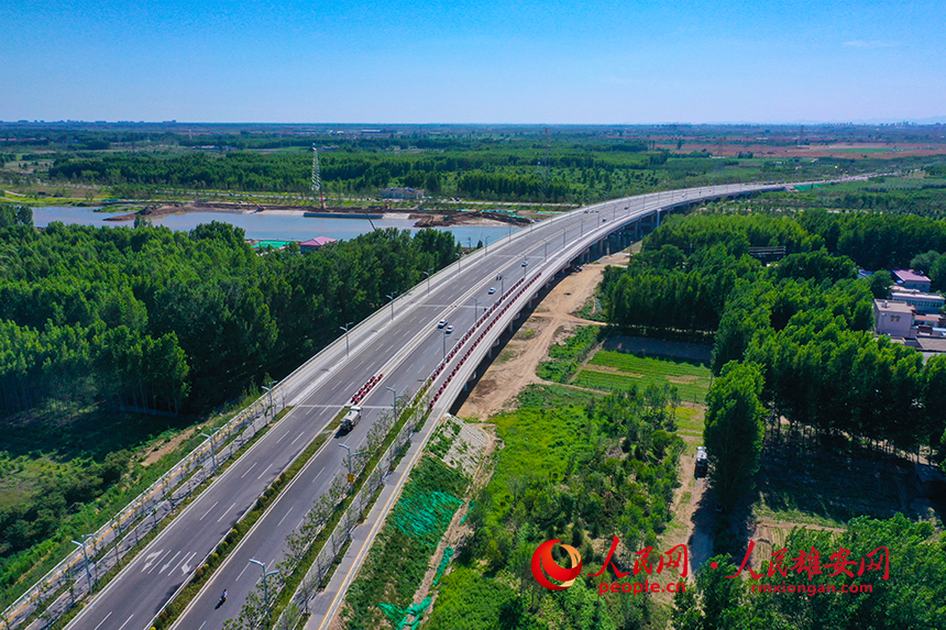 起步區(qū)EA1東延項目路段。人民網 李兆民攝
