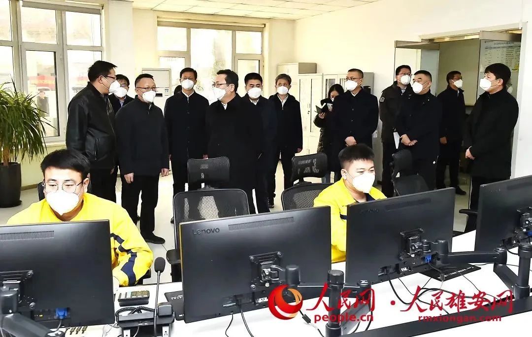 張國華在春節前赴基層走訪慰問并調研檢查安全生產和市場保供工作。劉向陽攝