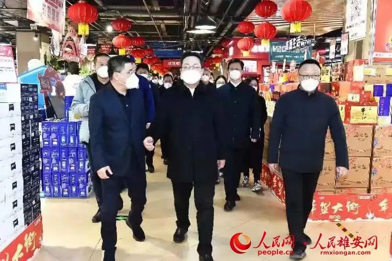 張國華在春節前赴基層走訪慰問并調研檢查安全生產和市場保供工作。劉向陽攝