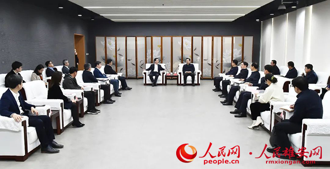 張國華與同濟大學校長鄭慶華一行舉行工作座談并出席簽約儀式。劉向陽攝