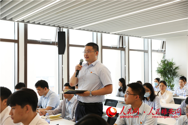 活動(dòng)現(xiàn)場(chǎng)，學(xué)員踴躍發(fā)言。人民網(wǎng)記者 李雪晴攝